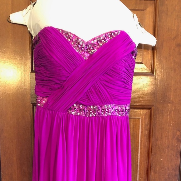 Prom dress size 2 - Picture 2 of 3